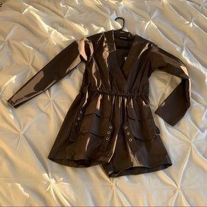Pretty Little Thing Brown Romper Size 6 NWT